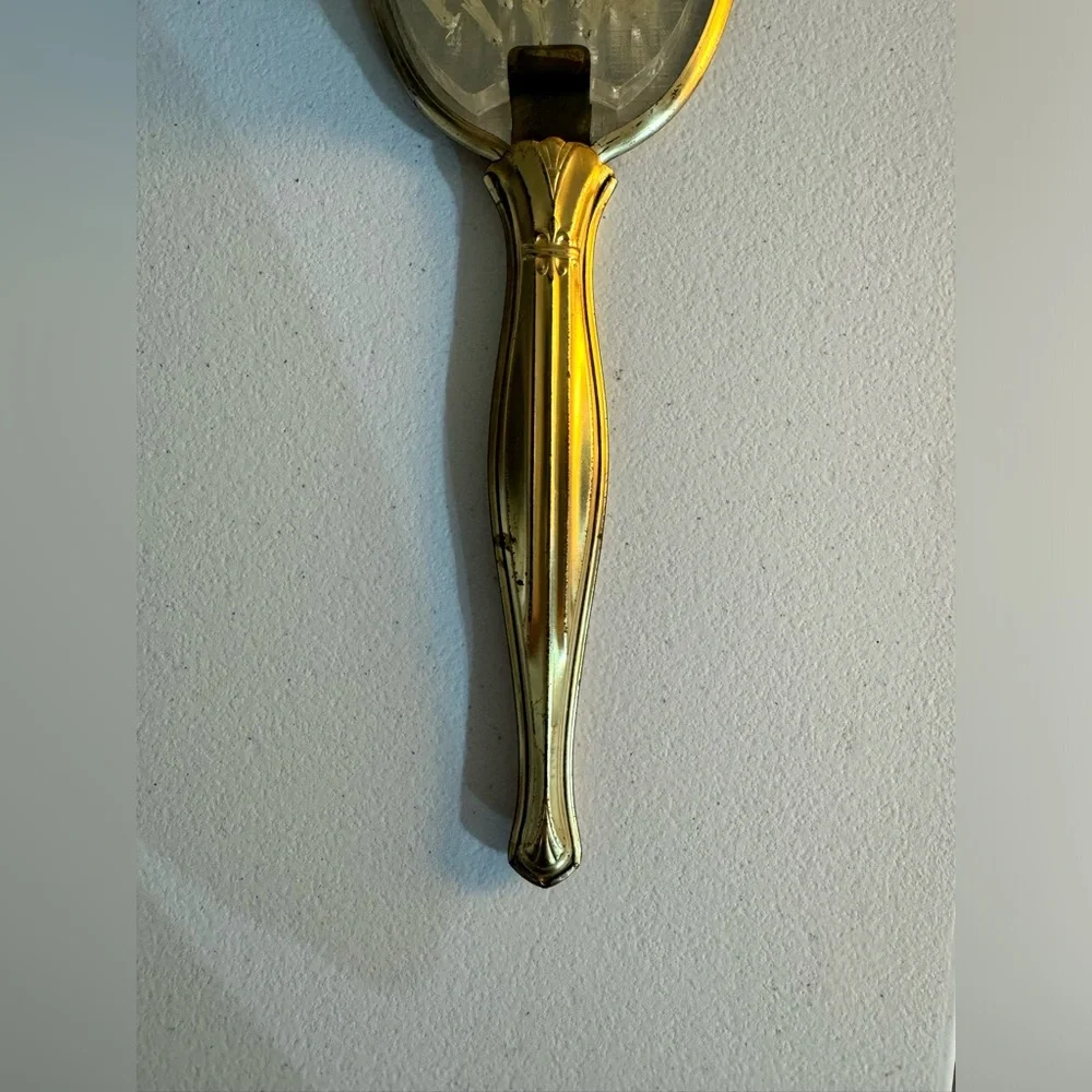 Vintage Vanity Hair Brush‎ Gold Tone w/Flowers Preowned Condition